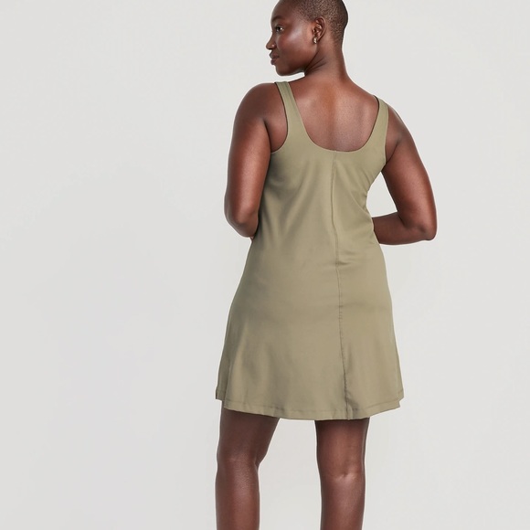 NWT OLD NAVY PowerSoft Sleeveless Shelf-Bra Support Dress
FIR TREE MEDIUM - Picture 6 of 9